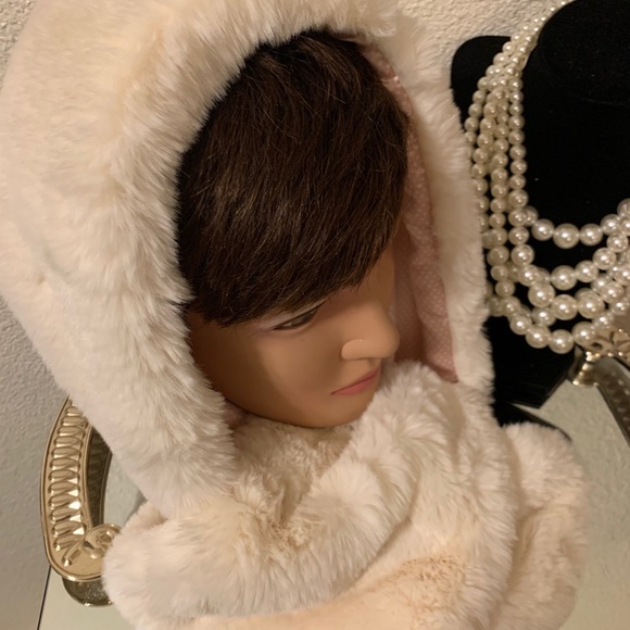 Fur - Picture 5 of 5